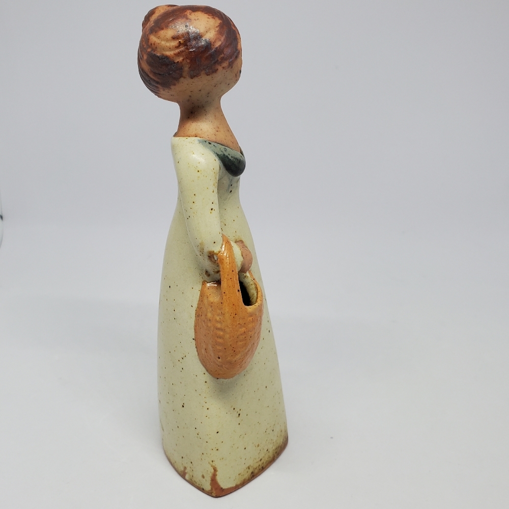 Vintage Stoneware Girl With Flower Basket - Made in Japan - Picture 4 of 10